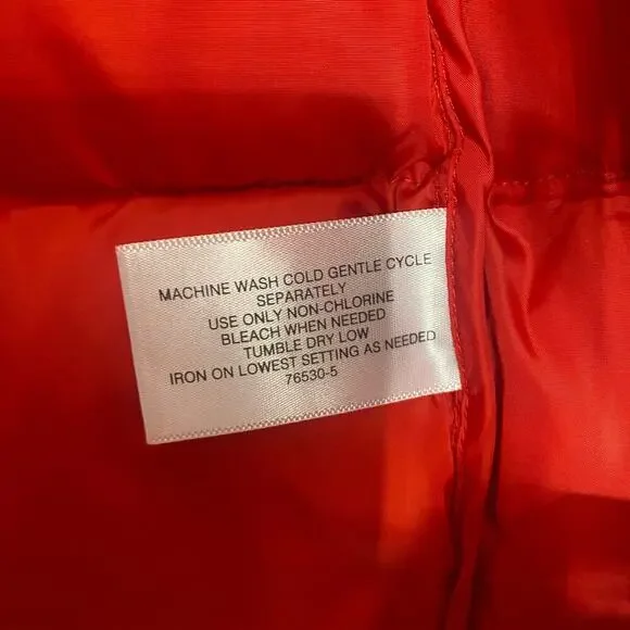 NWT Red Puffer Coat Jacket Removable Hood Size SMALL - Picture 15 of 16